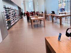-Apple零售店(华贸购物中心店)