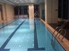 -跃动游泳健身俱乐部(新华传媒店)