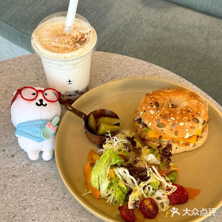  上海首家Bonjour餐厅居然藏在这里！