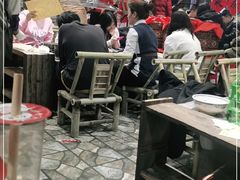 大堂-破瓦寒窑·地摊烤羊排