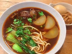 红烧牛腩面-醉牛腩·面小馆