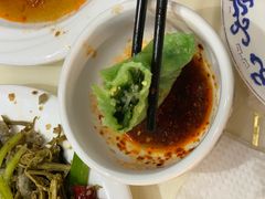 鸡蛋韭菜烫面角-老王烫面角(加油站店)