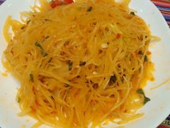 -香巴拉云南餐厅(华莱坞店)