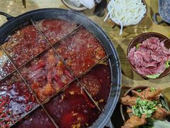 -正南齊北重庆老火锅(光华村直营店)