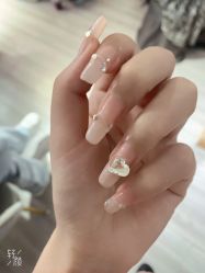 -瞧·享轻奢美甲美睫