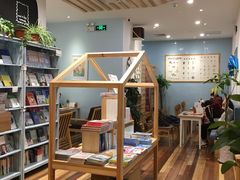 -猫的天空之城概念书店(印象城购物中心店)