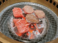 -山川小町·极番烧肉(新地假日广场店)