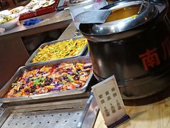 -艳阳天民俗村(公园路店)