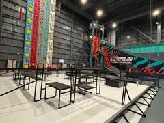-极限PLAY运动娱乐新世界·团建派对潮玩休闲馆·室内蹦极高空游乐园