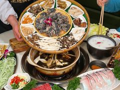 -土连锅·现熬养生汤锅(梁家巷店)