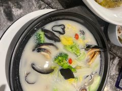 -港丽餐厅(正大店)