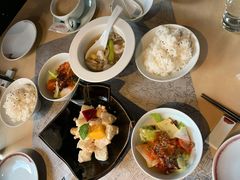 -穹六人间 people 6(岳阳路店)