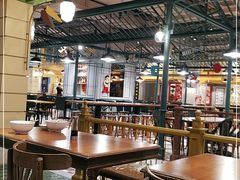 大堂-大食代美食广场(上海中心店)