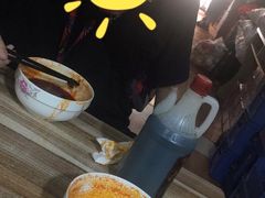 麻辣米线-老字号杨坡红油米线腊汁肉夹馍(东四道巷店)