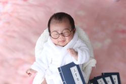 -亲吻宝贝儿童摄影