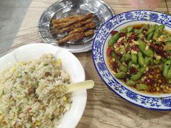 -江城燕子大排档(江汉路步行街店)