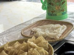 -鲁朗纳麦石锅鸡庄园