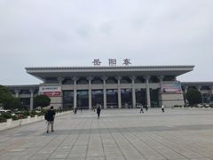 -岳阳东站