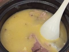 -洪平血旺椒麻鸡雅鱼饭店(熊猫大道店)