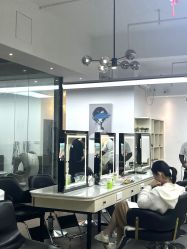 -88潮牌造型烫发·染发
