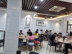 大堂-长平老姿娘夜粥(平东一街店)
