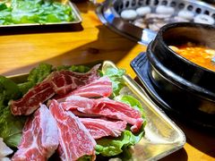 牛肋条猪颈肉杏鲍菇-江南本家韩国料理(太古仓中船汇店)