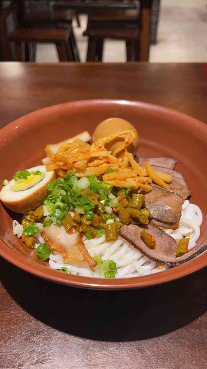 明桂米粉(东西巷店)-"离开桂林的最后一餐,因为中午实在是太热了.