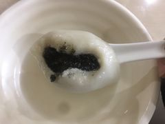 芝麻汤团-老西白点心店