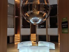 -涨巢·潮玩水疗局