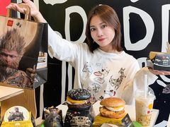 -麦当劳(假日广场店)