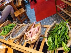 -阿婆情腊排骨火锅(金虹路店)