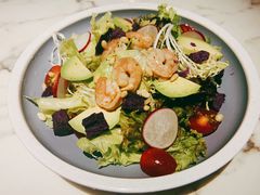 牛油果大虾沙拉-JUKEBOX玖部音乐餐厅(华侨城店)