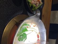 -湊湊火锅·茶憩(南京东路悦荟店)