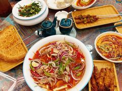 -乡村馕坑肉·烧烤·新疆菜·本地人更爱吃(阿勒泰首店)