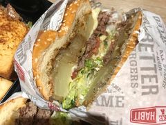 -The Habit Burger Grill 哈比特汉堡(复兴soho店)