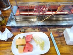 -哈尔滨小酒馆·鲜肉现穿自助烧烤(康新花园店)