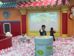 -孩子王童乐园(泰州万达店)