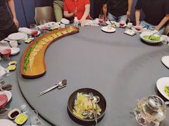 -鲁采LU STYLE(新天地店)