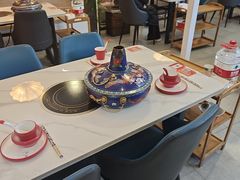 -毛辣果·贵州红酸汤牛肉火锅(西单店)