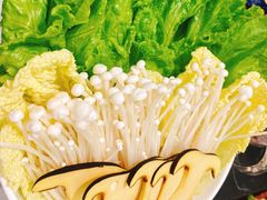 -红鼎豆捞·非遗鲍皇汤火锅(宝丰路店)