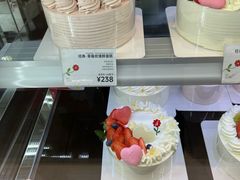 -花花卷卷·鲜食蛋糕(静安久光百货店)