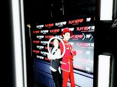 -PLAY HKPOP全息偶像演唱体验馆(威灵顿广场店)