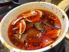 -沪小二炭火蛙锅(淮海中路美食不夜城店)