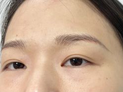 -一个差评成就的纹眉店