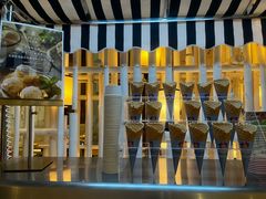 DIY冰激淋-松咖啡自助餐厅·松北香格里拉