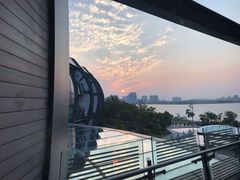 -上海滴水湖皇冠假日酒店