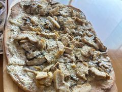 奶油鸡肉蘑菇黑麦薄饼-Ricci睿奇美式餐厅(五道口店)