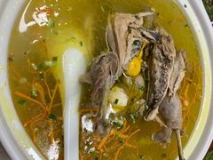 虫草花老鸡汤-王二甩老木子鸡(江湾店)