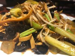 -满堂春特色餐馆