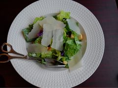 -香格里拉鱼跃地中海西餐厅·牛排披萨